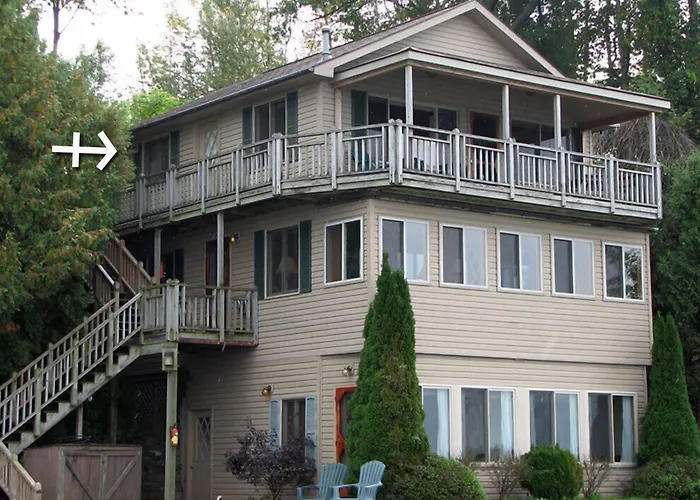 West Winds Motel & Cottages